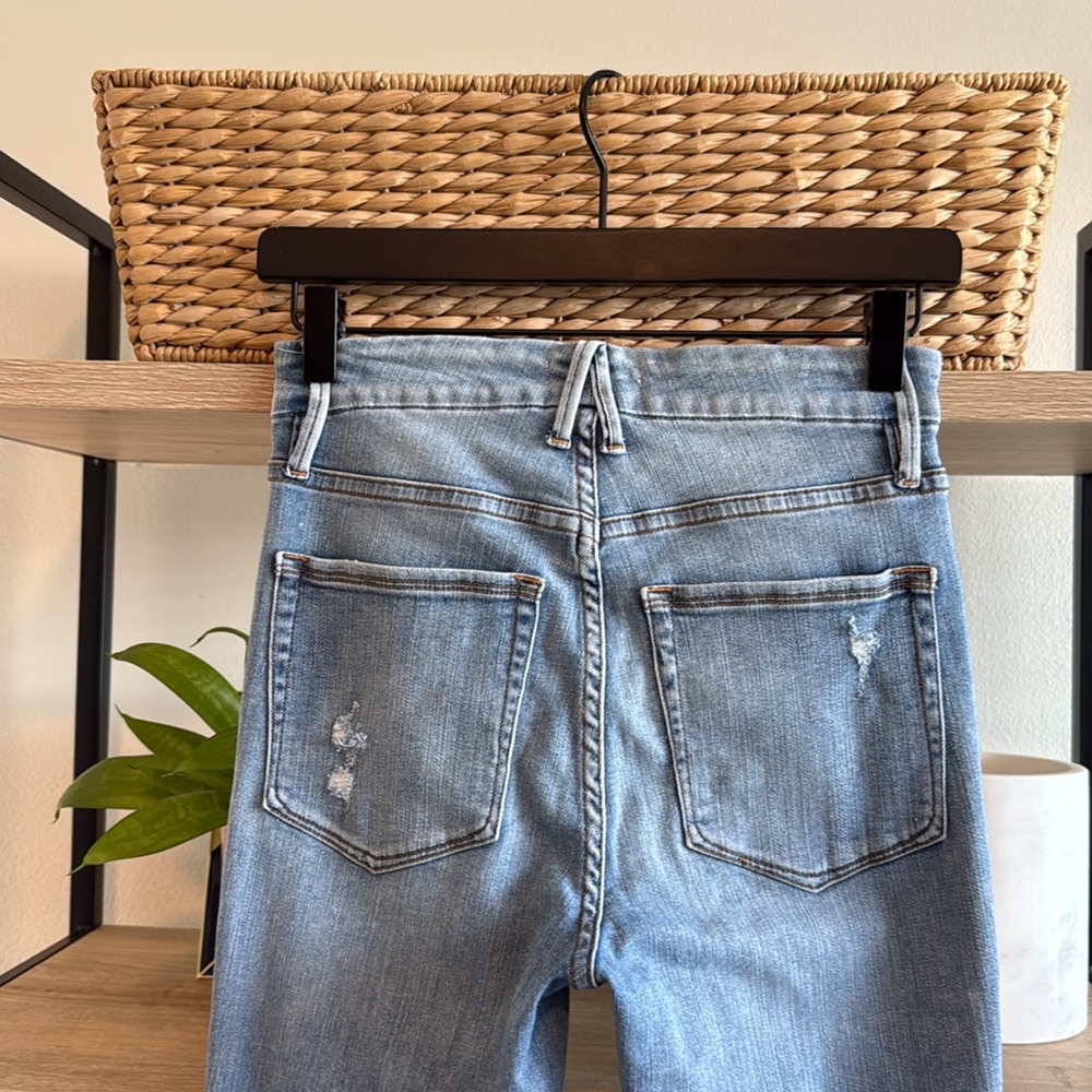 Good American Good Legs Mid-Rise Skinny Ankle Jeans, 4 / 27 - Picture 5 of 8